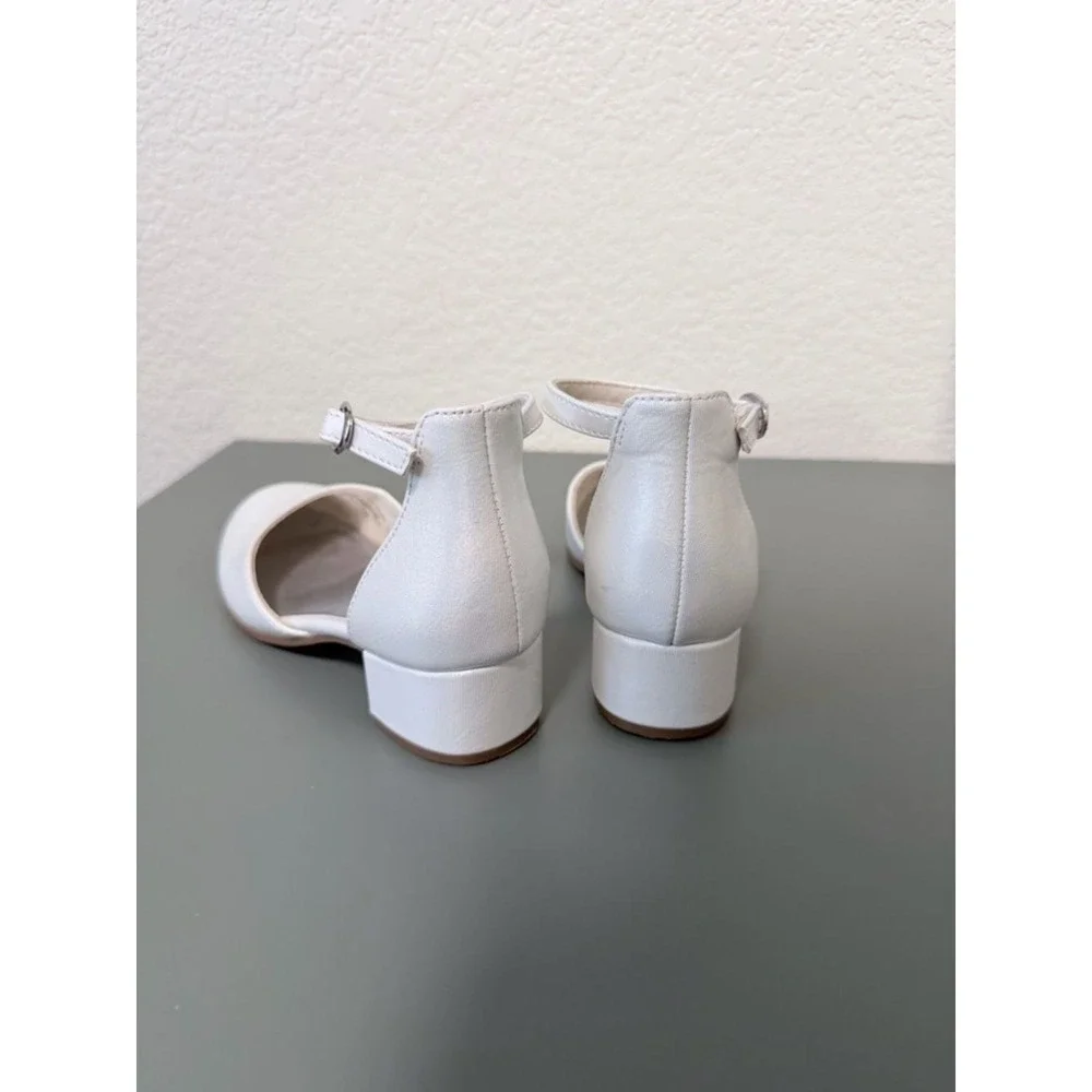 Cat & Jack Girl's White Dress‎ Heels, Size 2